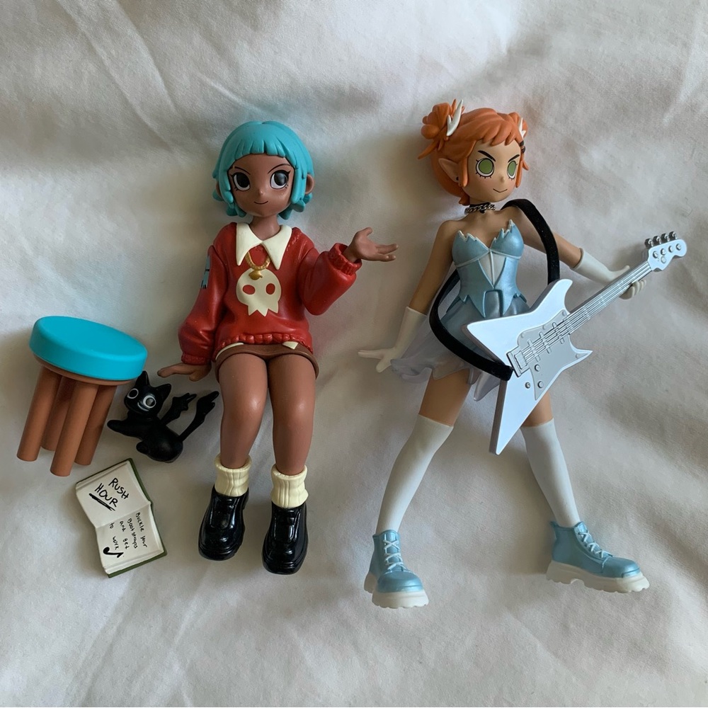 POPMART Peach Riot Bundle - Frankie Tutor and Gigi Ice